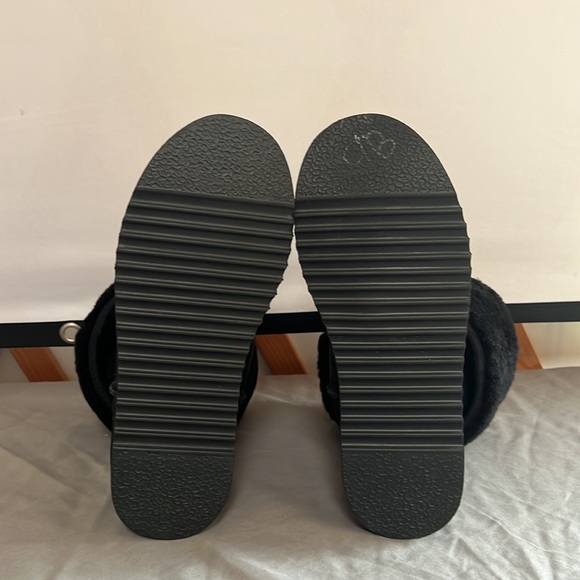 Classic Tall Sheepskin Shearling boots woman size 10 NWOT brand unknown - Picture 5 of 6